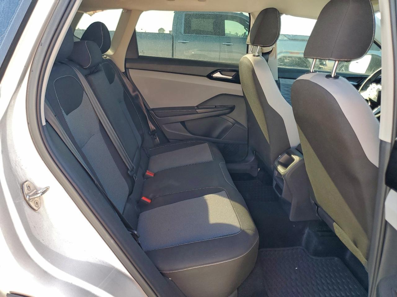 2024 VOLKSWAGEN TAOS S photo 11