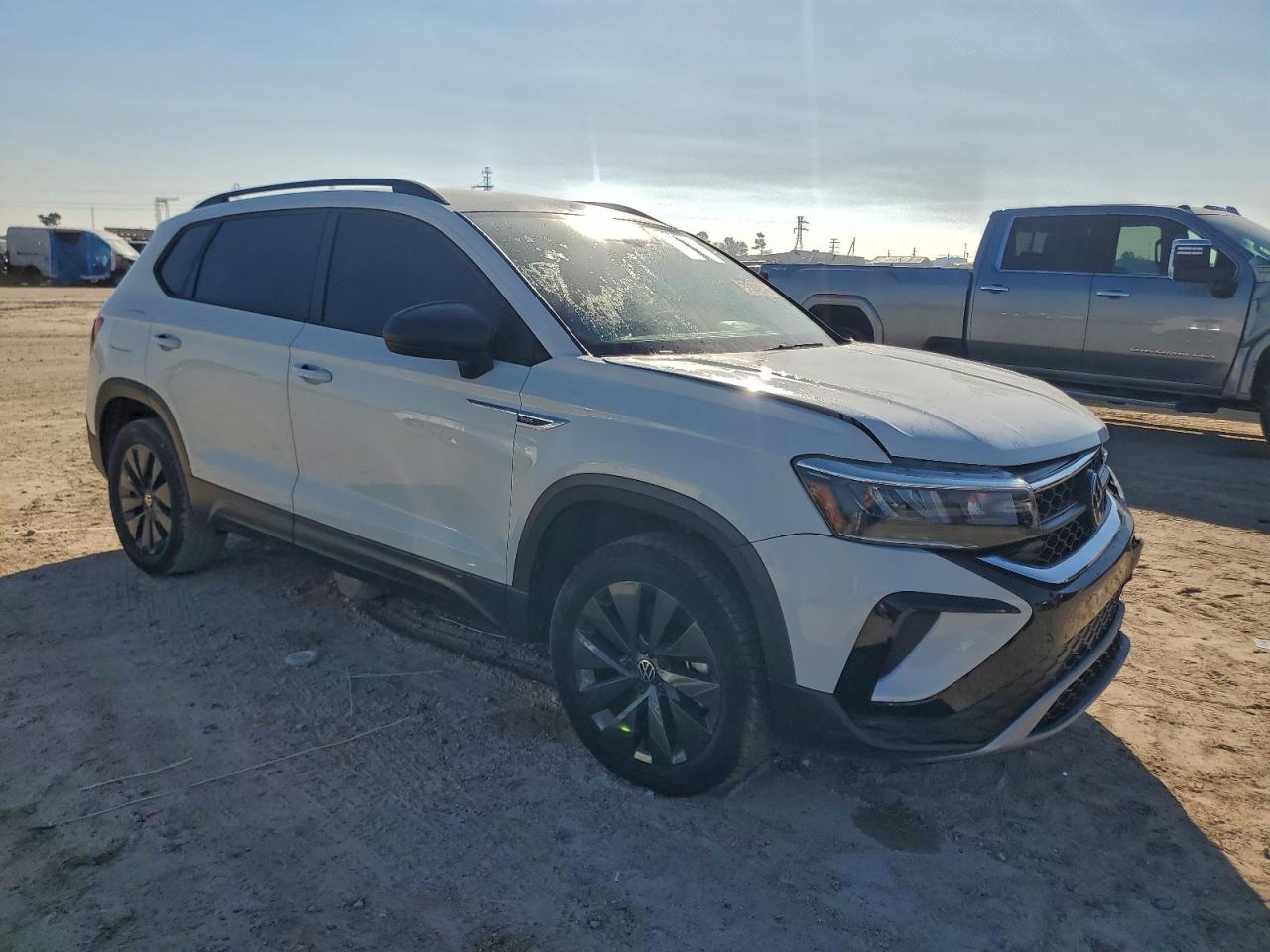 2024 VOLKSWAGEN TAOS S photo 4
