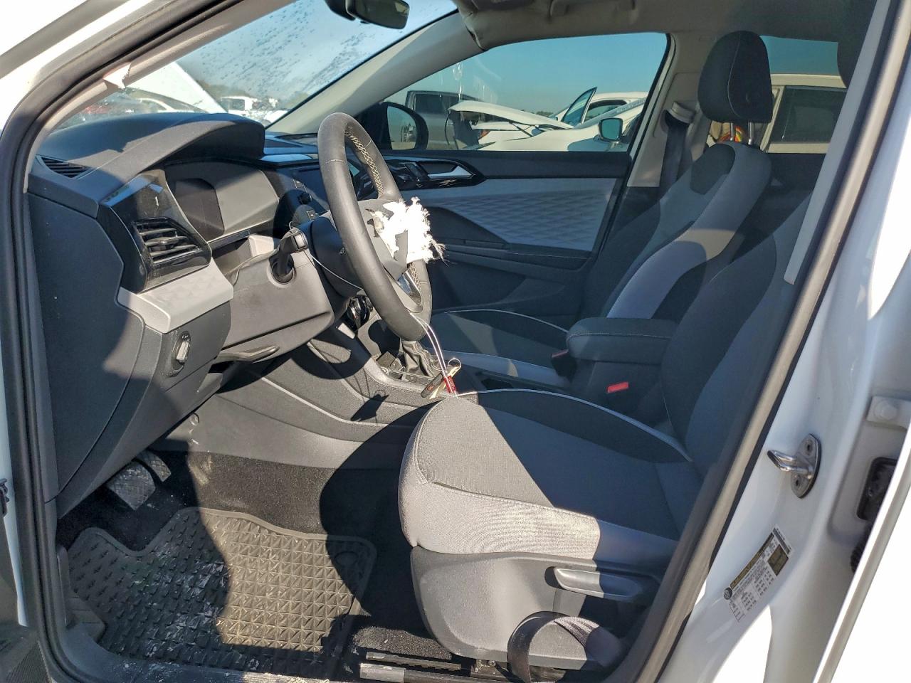 2024 VOLKSWAGEN TAOS S photo 7