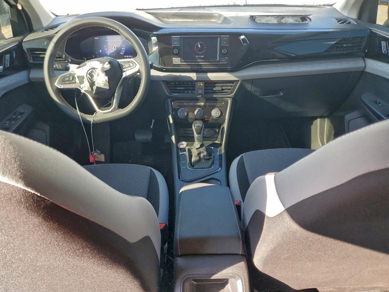 2024 VOLKSWAGEN TAOS S photo 8