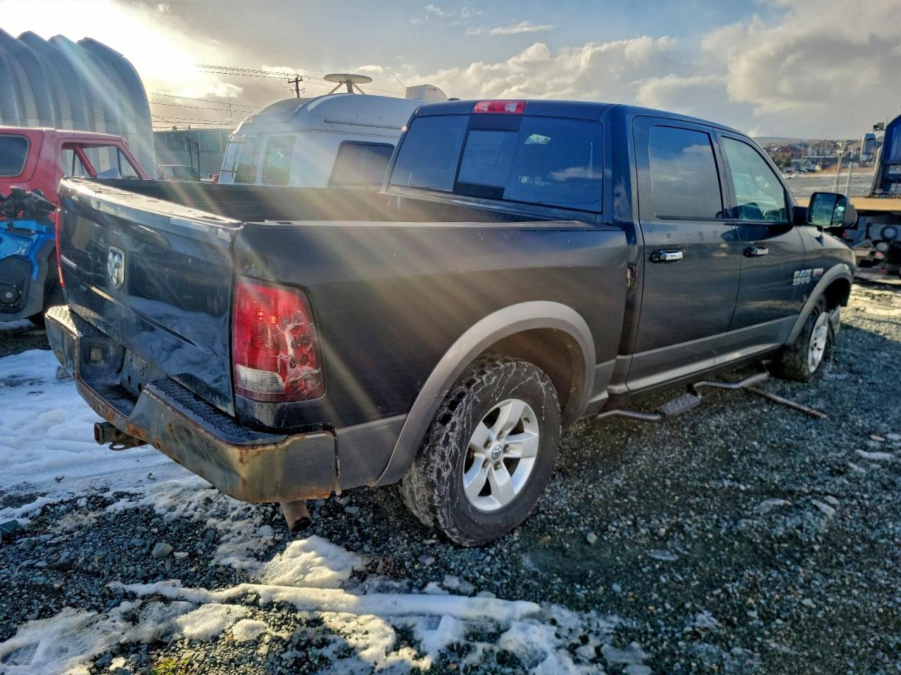 2013 RAM 1500 SLT photo 3