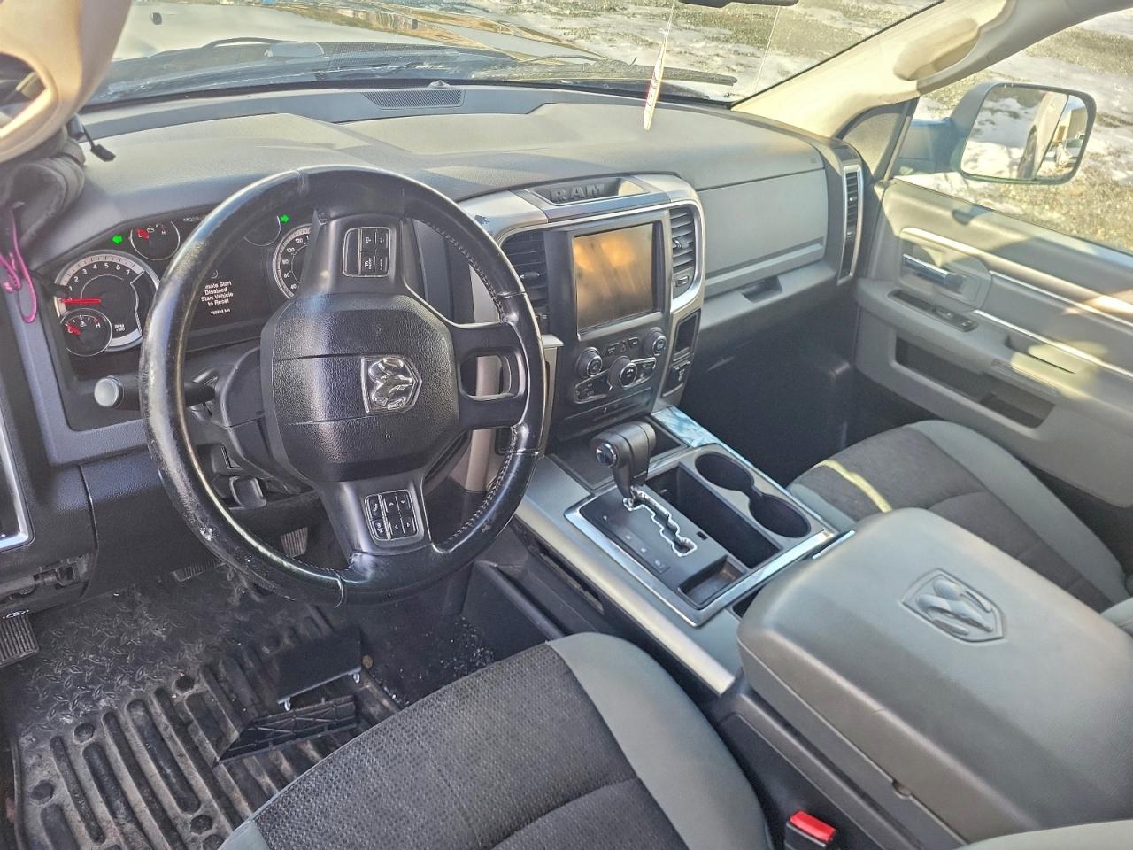 2013 RAM 1500 SLT photo 8