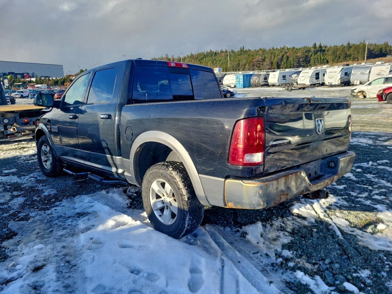 2013 RAM 1500 SLT photo 2