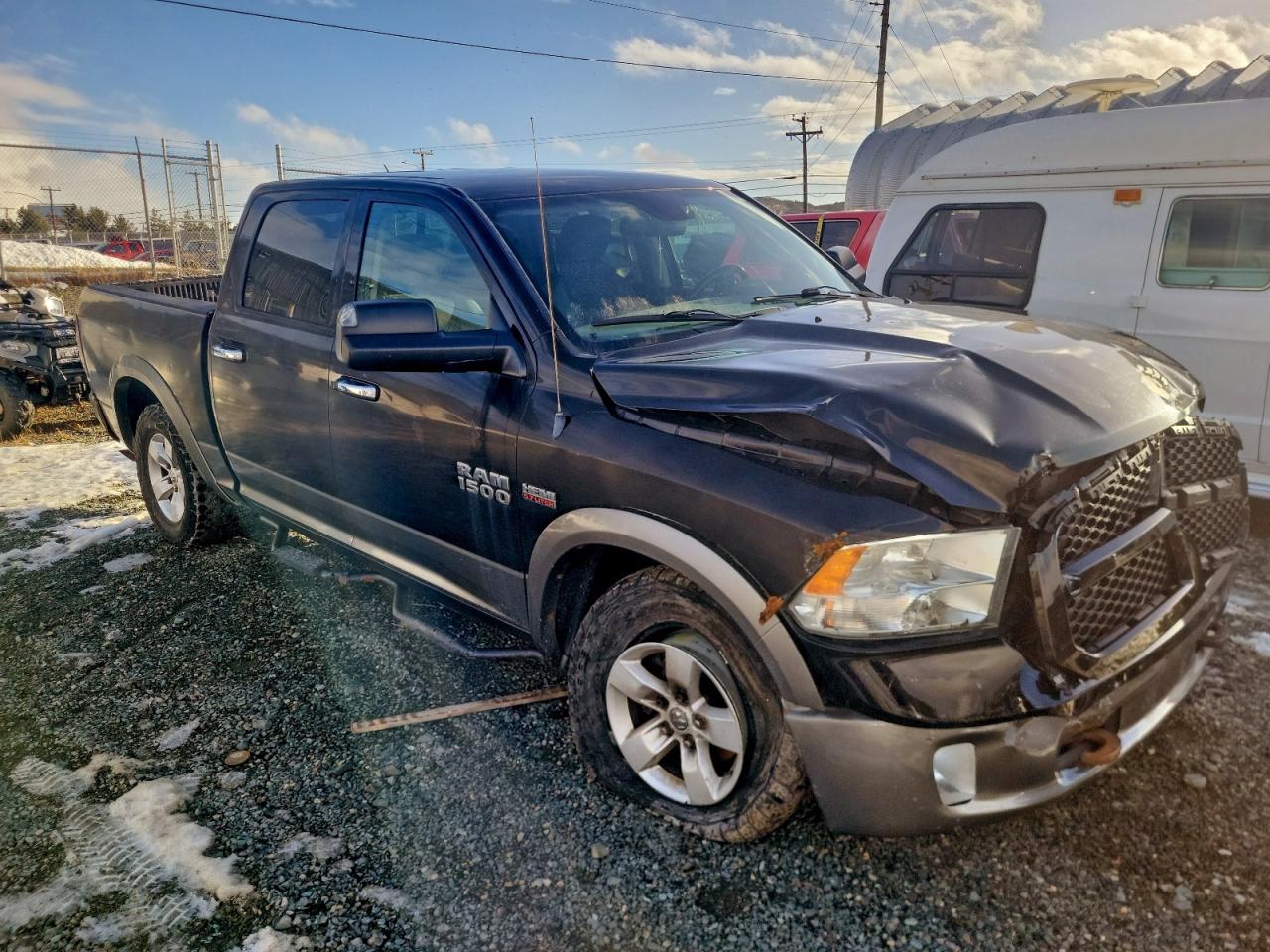 2013 RAM 1500 SLT photo 4