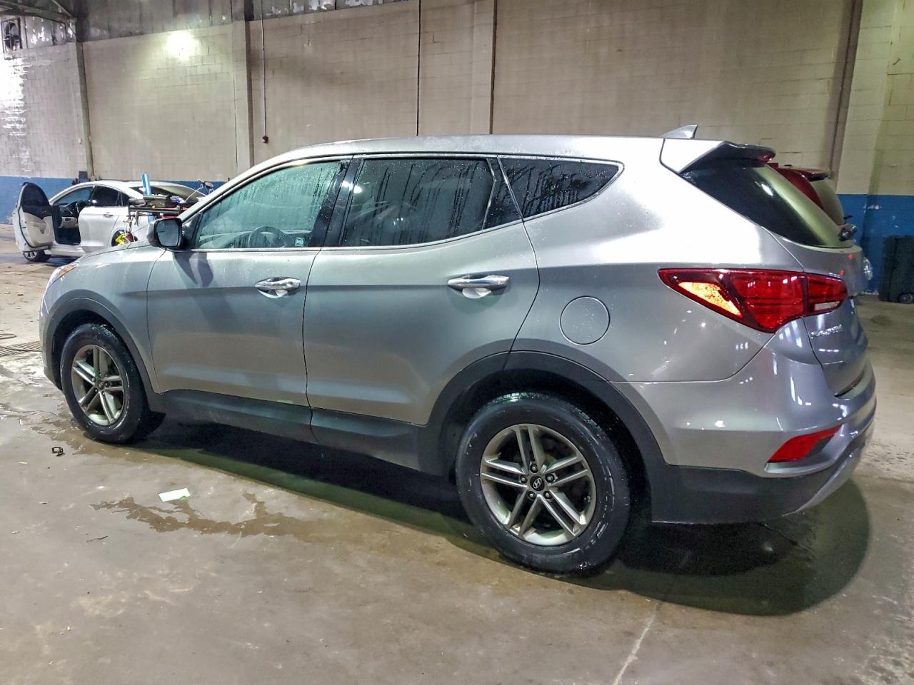 2017 HYUNDAI SANTA FE SPORT photo 2