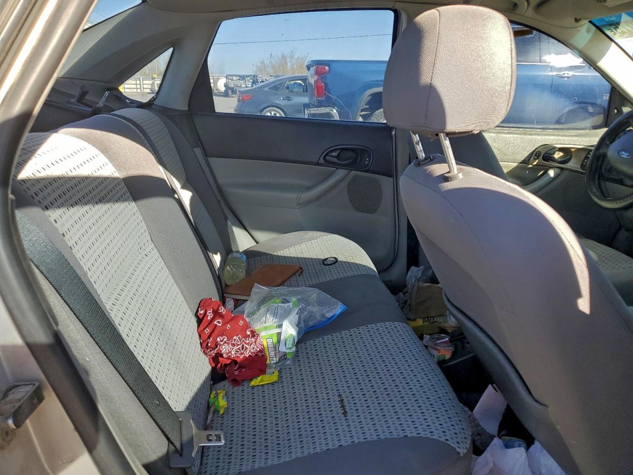 2007 FORD FOCUS ZX4 photo 10