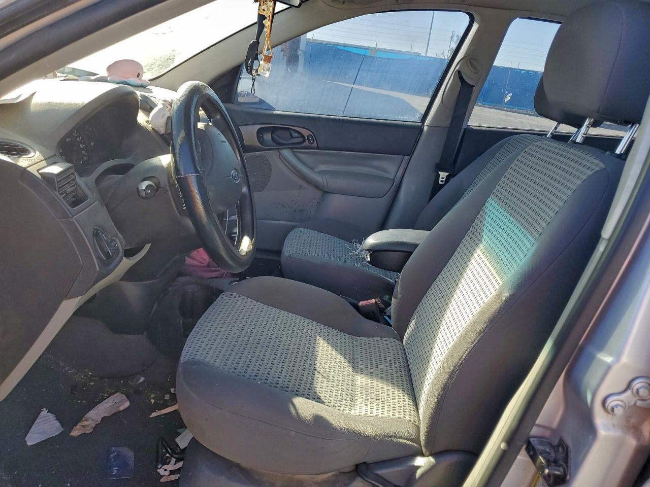 2007 FORD FOCUS ZX4 photo 7