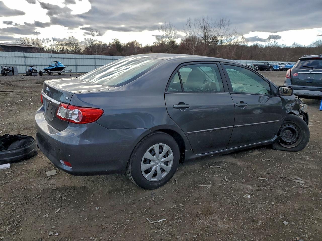 2011 TOYOTA COROLLA BASE photo 3