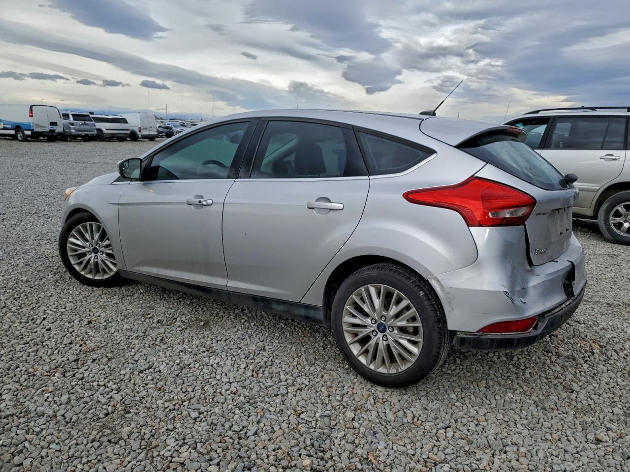 2018 FORD FOCUS TITANIUM photo 2