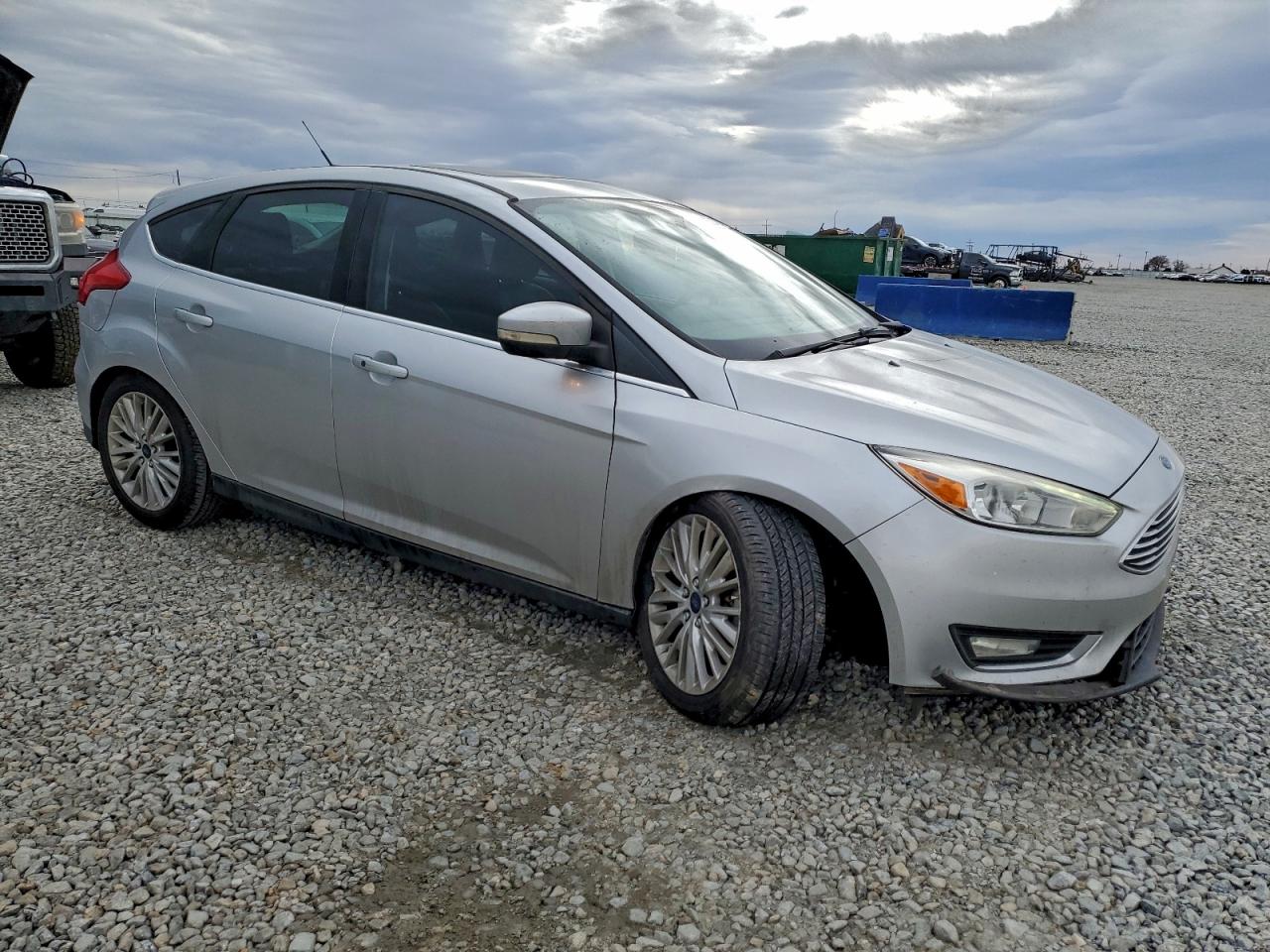 2018 FORD FOCUS TITANIUM photo 4