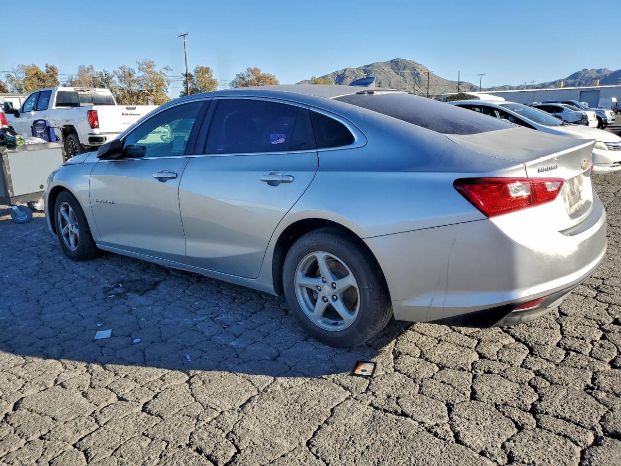 2016 CHEVROLET MALIBU LS photo 2