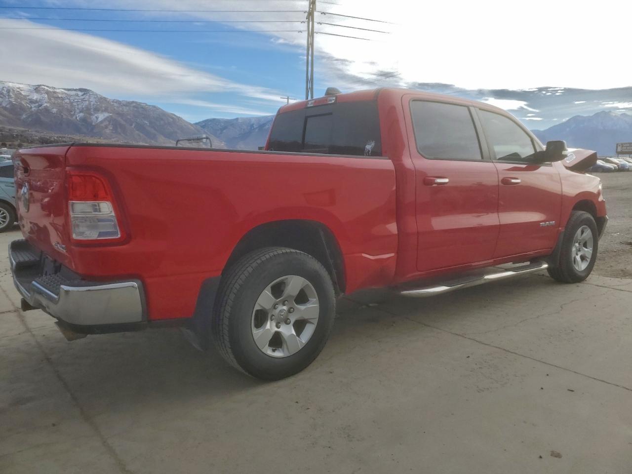 2019 RAM 1500 BIG HORN/LONE STAR photo 3