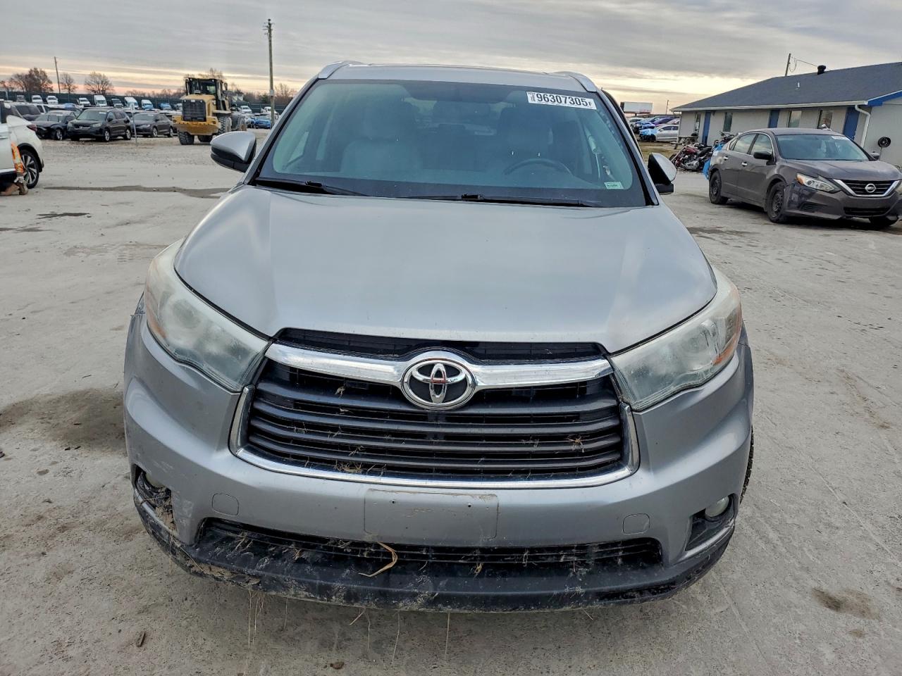 2016 TOYOTA HIGHLANDER XLE photo 5