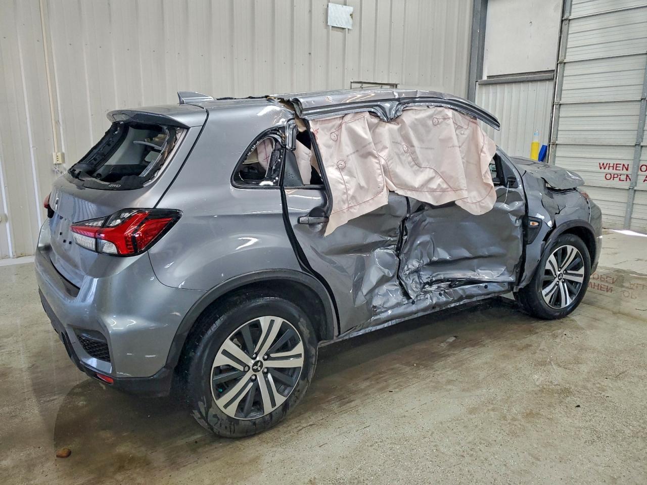 2024 MITSUBISHI OUTLANDER SPORT S/SE photo 9