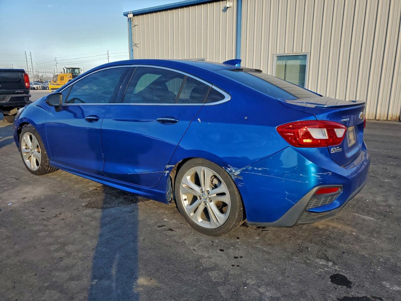 2016 CHEVROLET CRUZE PREMIER photo 2