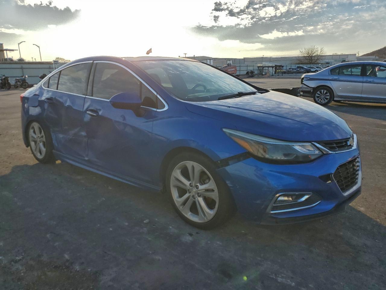 2016 CHEVROLET CRUZE PREMIER photo 4