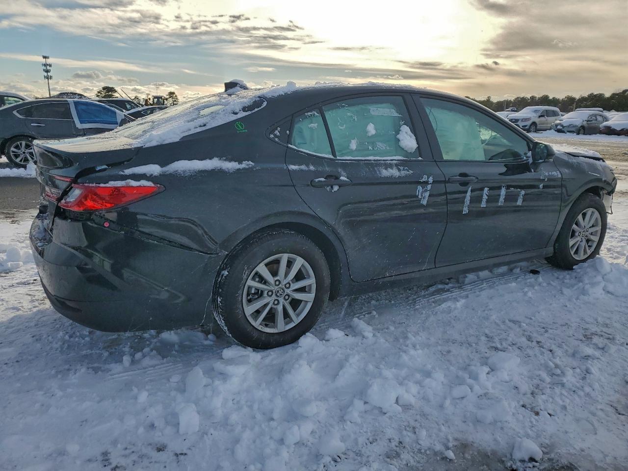 2025 TOYOTA CAMRY XSE photo 3
