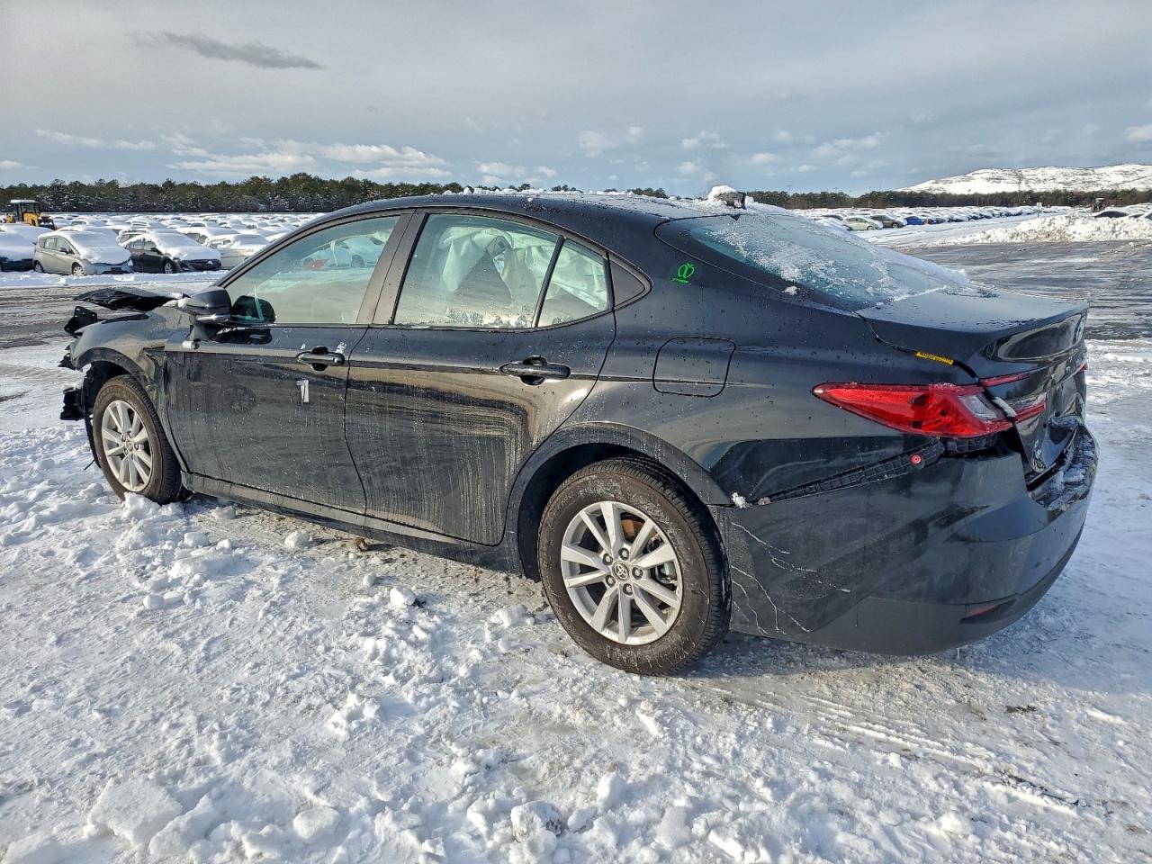 2025 TOYOTA CAMRY XSE photo 2