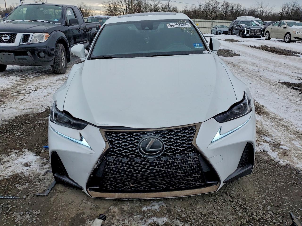 2018 LEXUS IS 300 photo 13