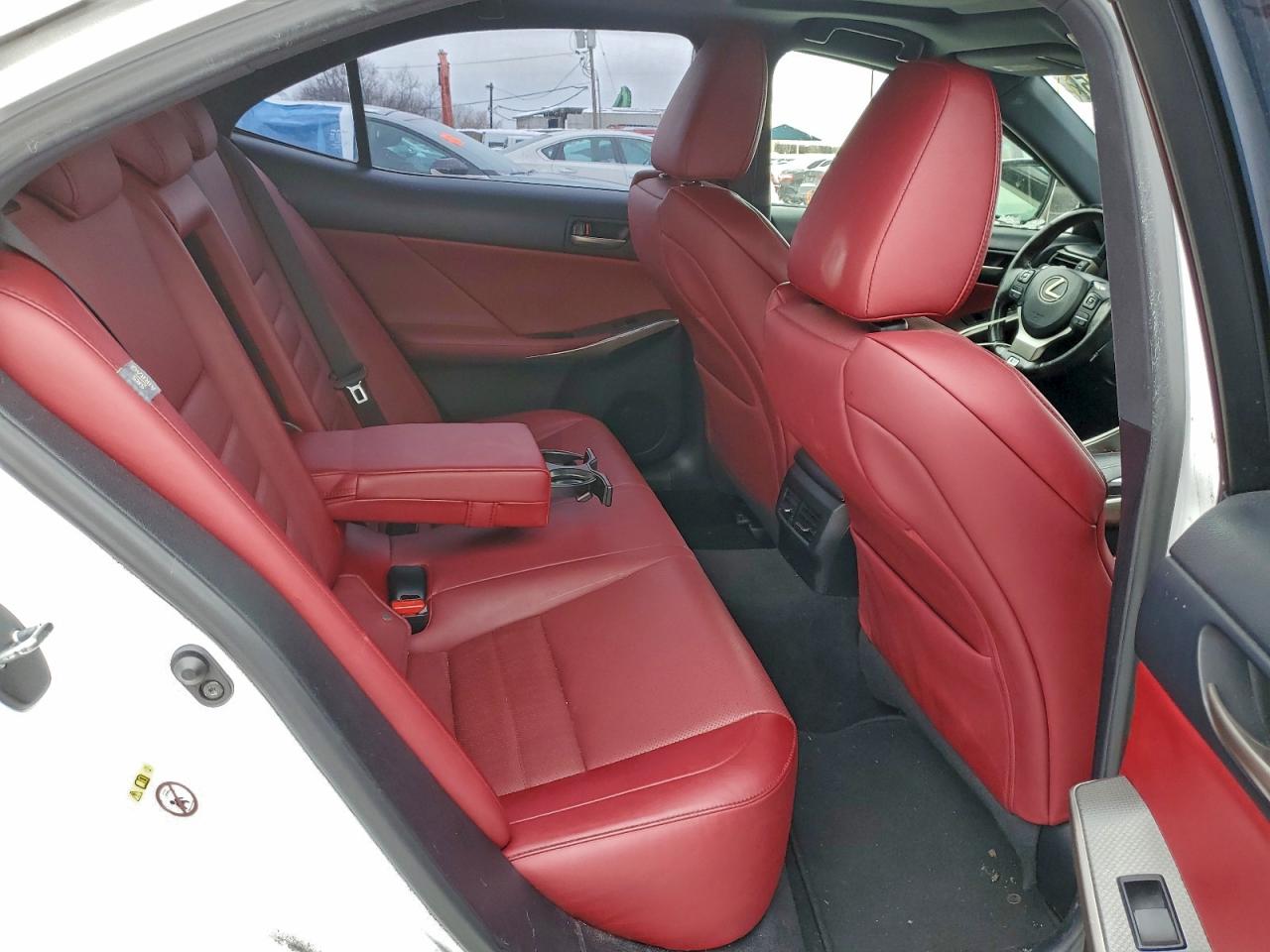 2018 LEXUS IS 300 photo 28