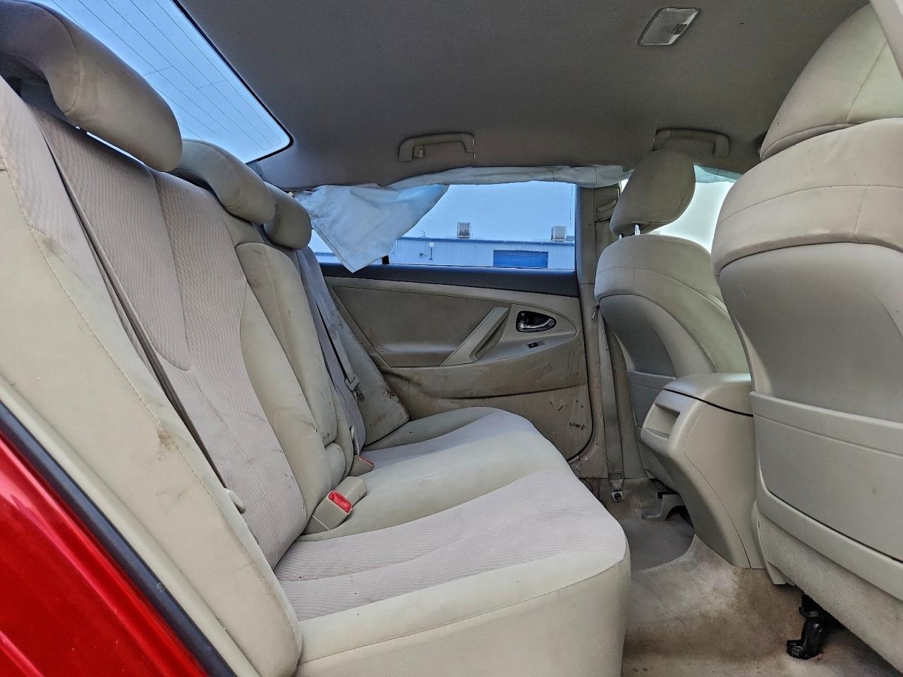 2011 TOYOTA CAMRY BASE photo 10
