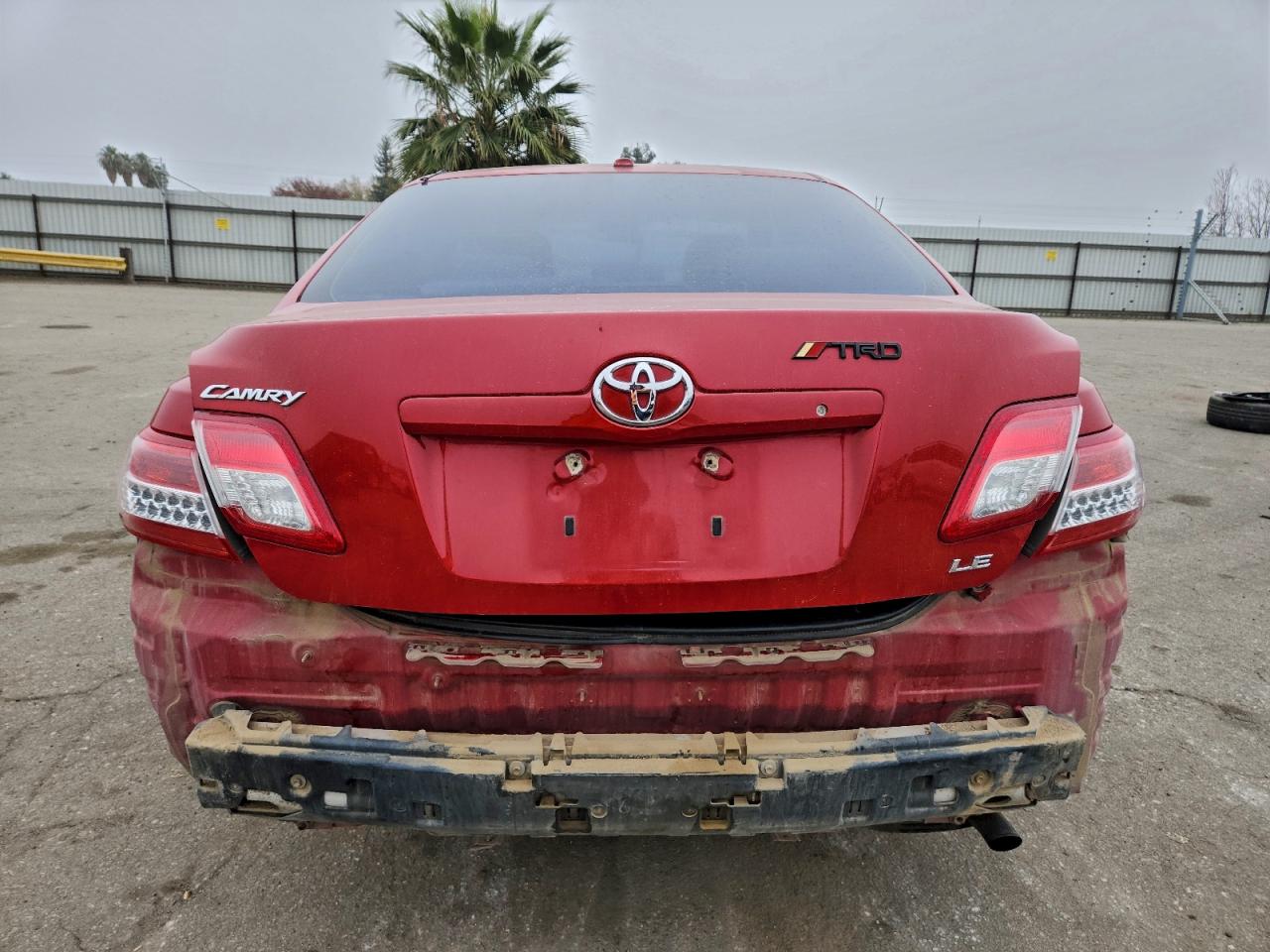 2011 TOYOTA CAMRY BASE photo 6