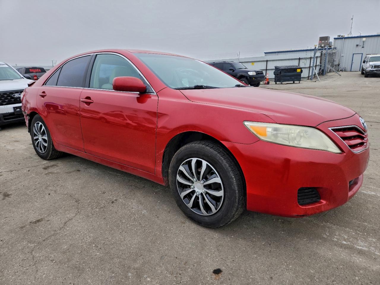 2011 TOYOTA CAMRY BASE photo 4