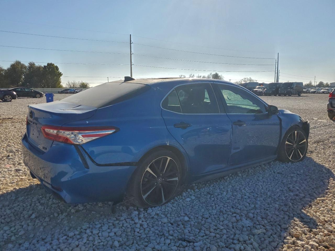2020 TOYOTA CAMRY XSE photo 9