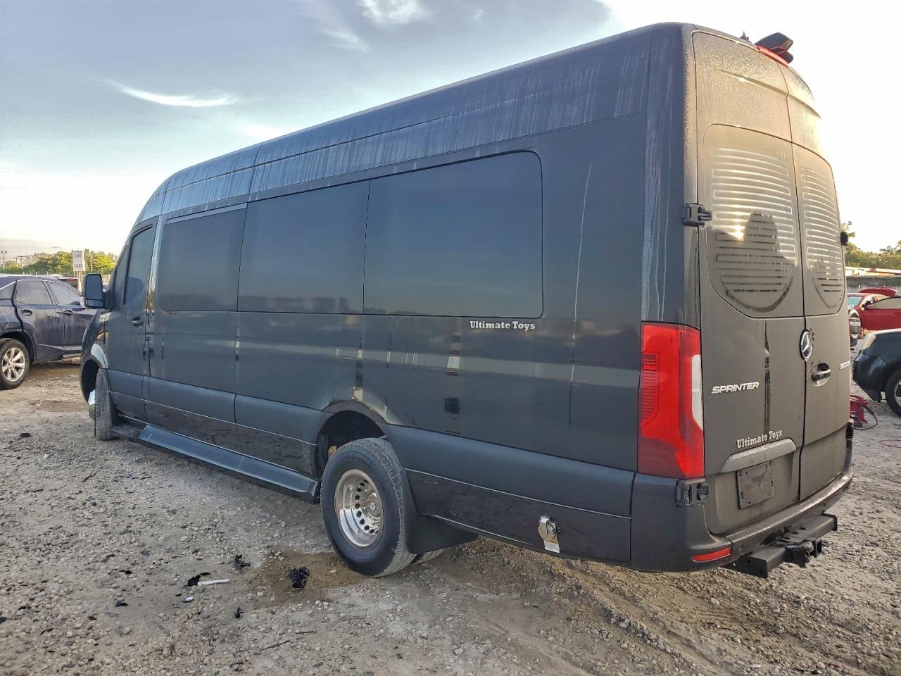2022 MERCEDES-BENZ SPRINTER 3500 photo 2