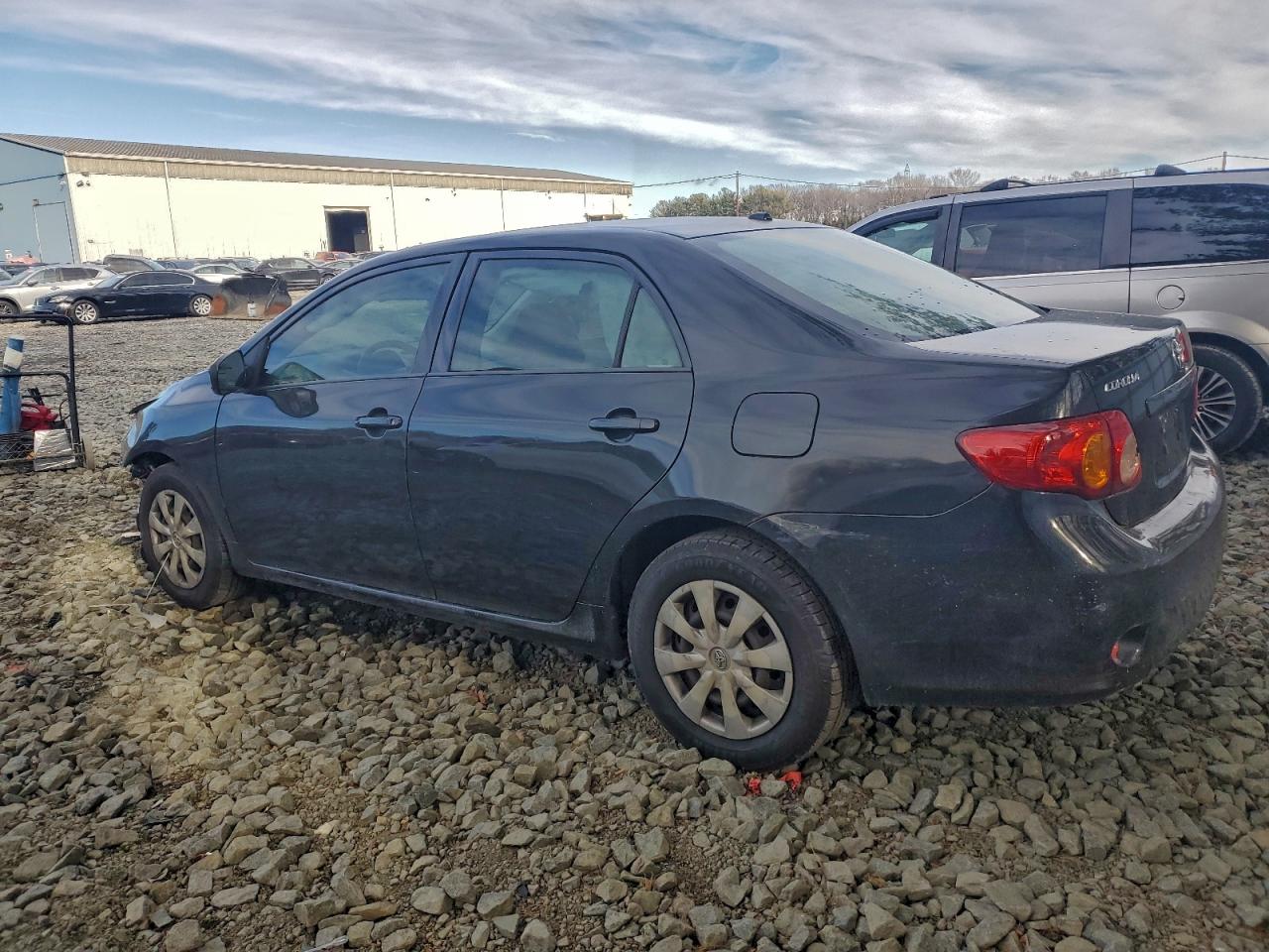 2009 TOYOTA COROLLA BASE photo 2