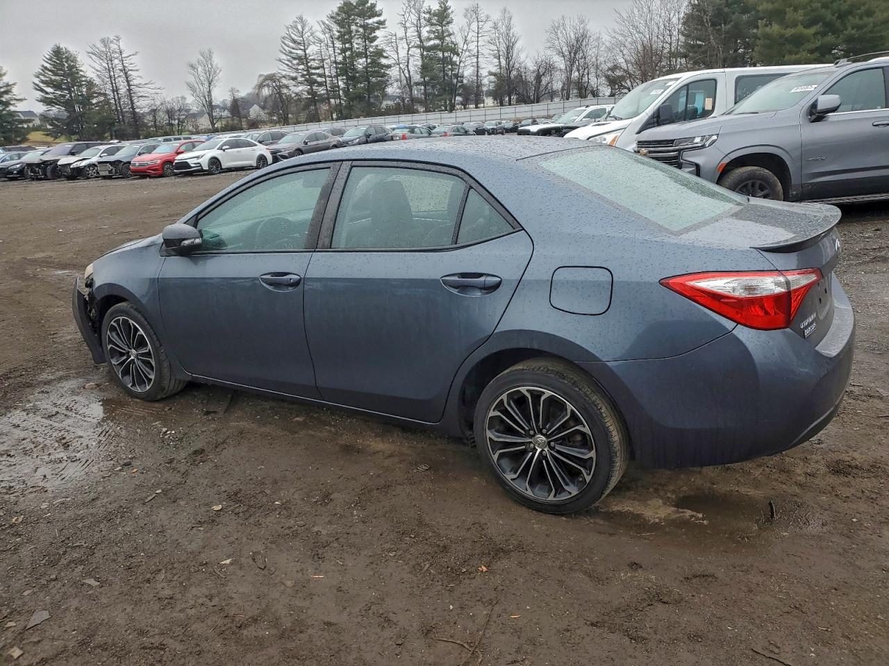 2014 TOYOTA COROLLA L photo 2