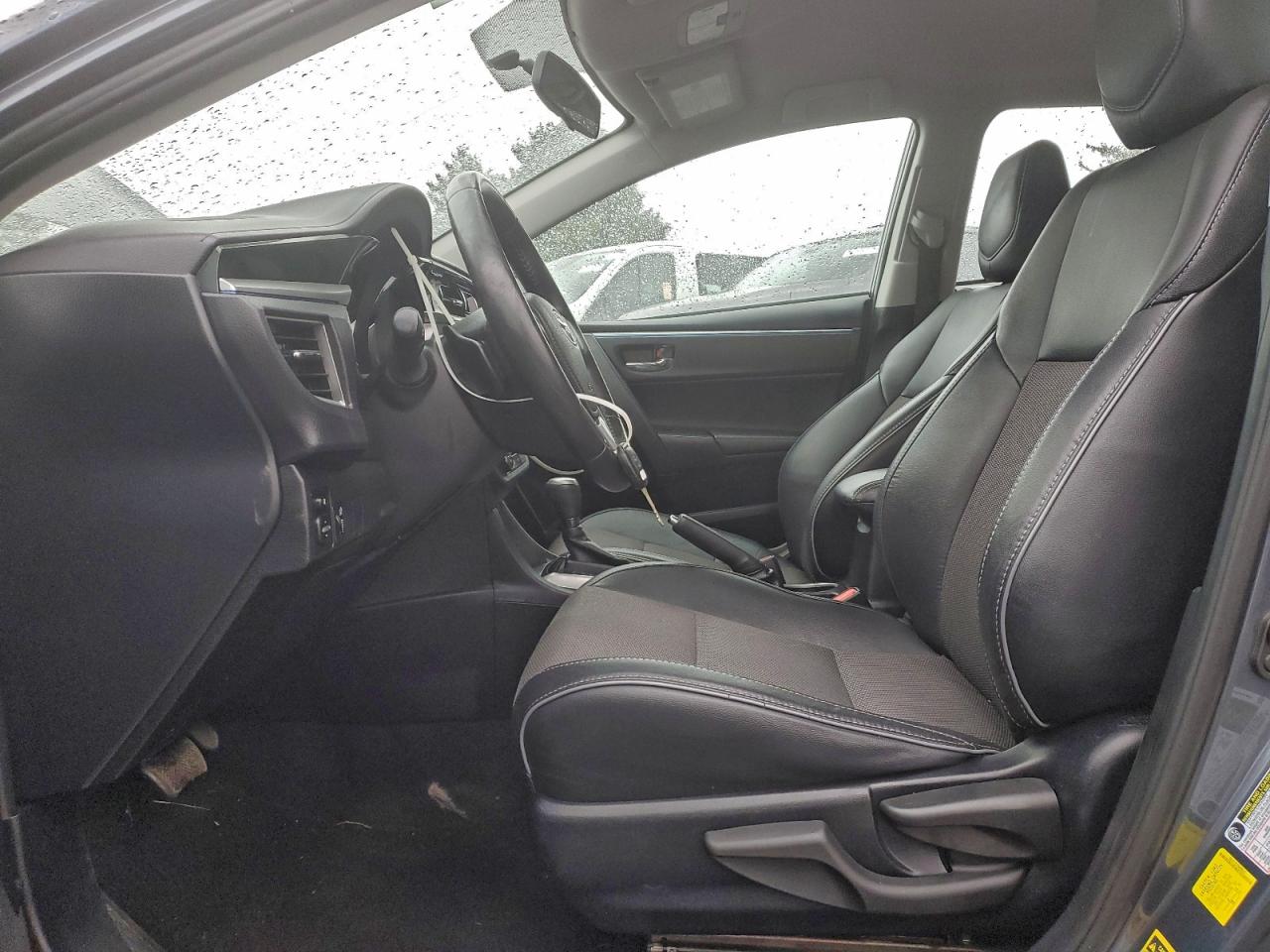 2014 TOYOTA COROLLA L photo 7