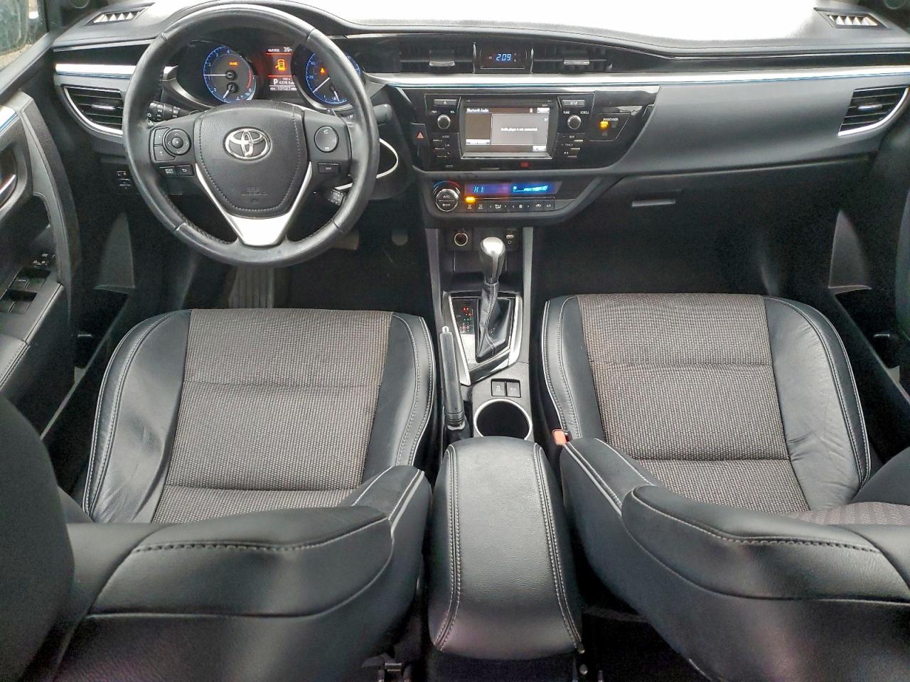 2014 TOYOTA COROLLA L photo 8