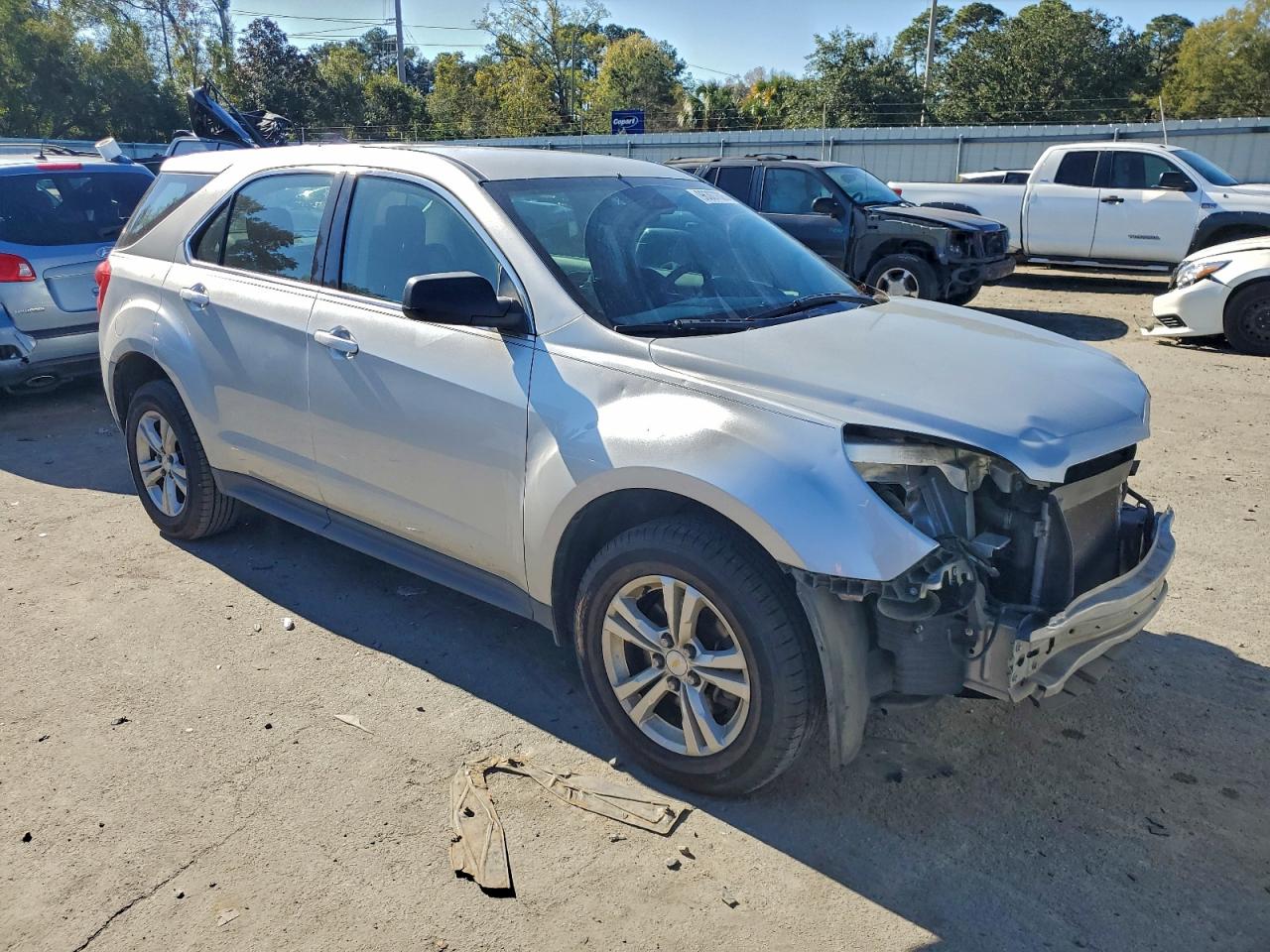 2015 CHEVROLET EQUINOX LS photo 4