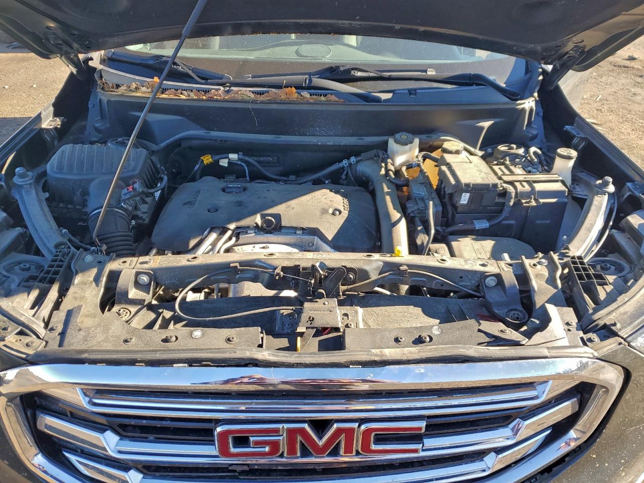 2018 GMC TERRAIN SLT photo 11