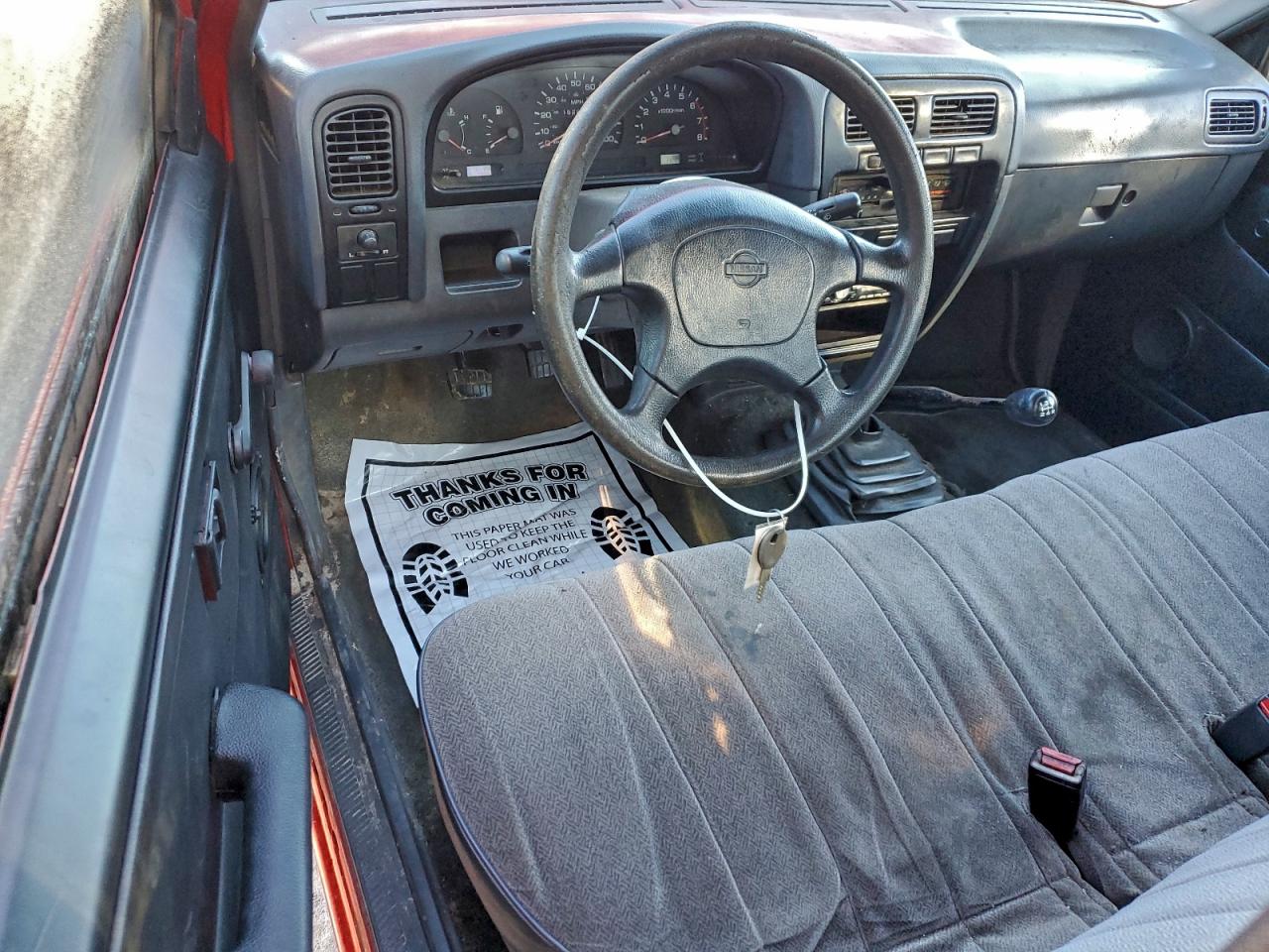 1995 NISSAN TRUCK E/XE photo 8