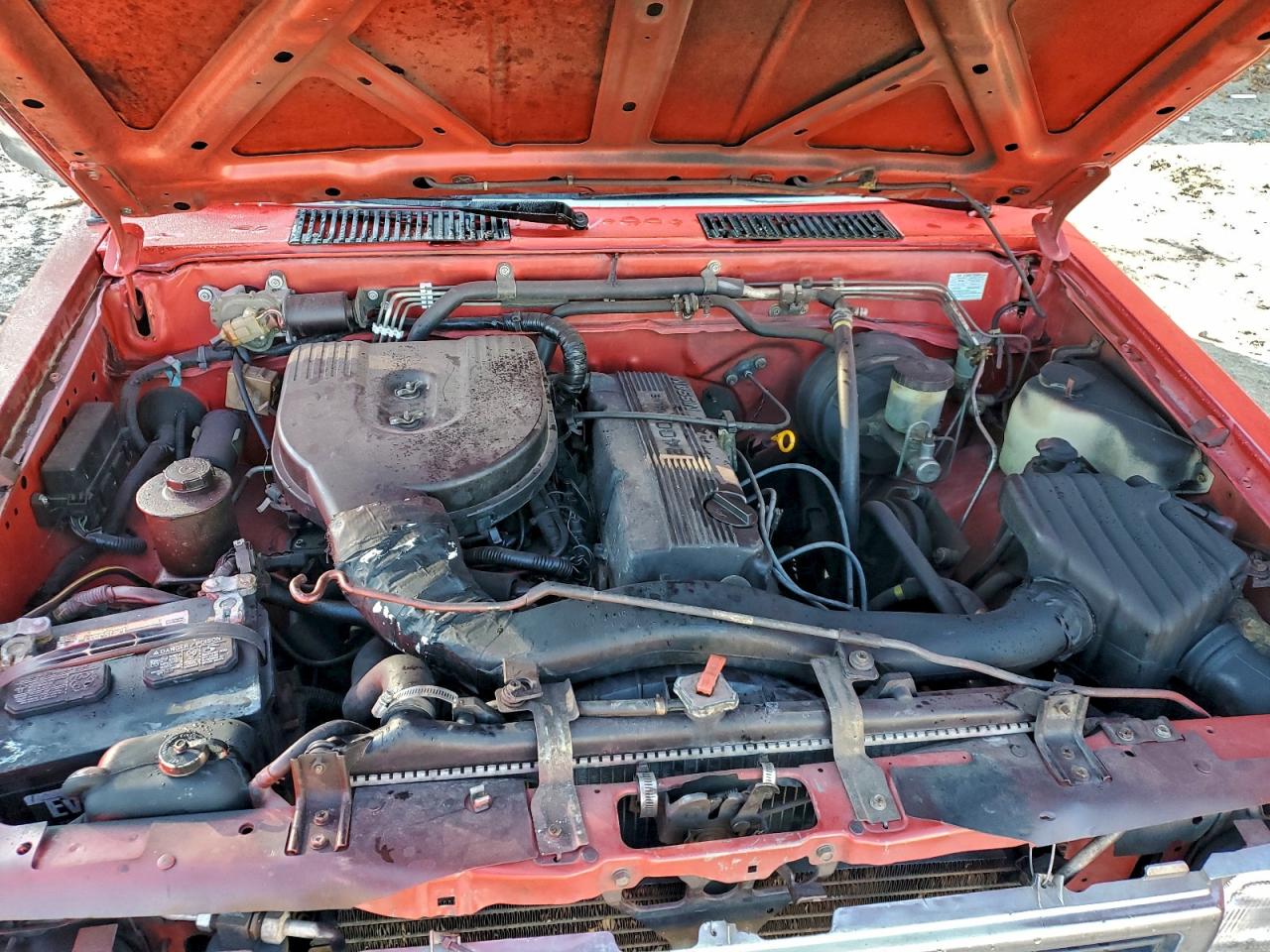 1995 NISSAN TRUCK E/XE photo 11