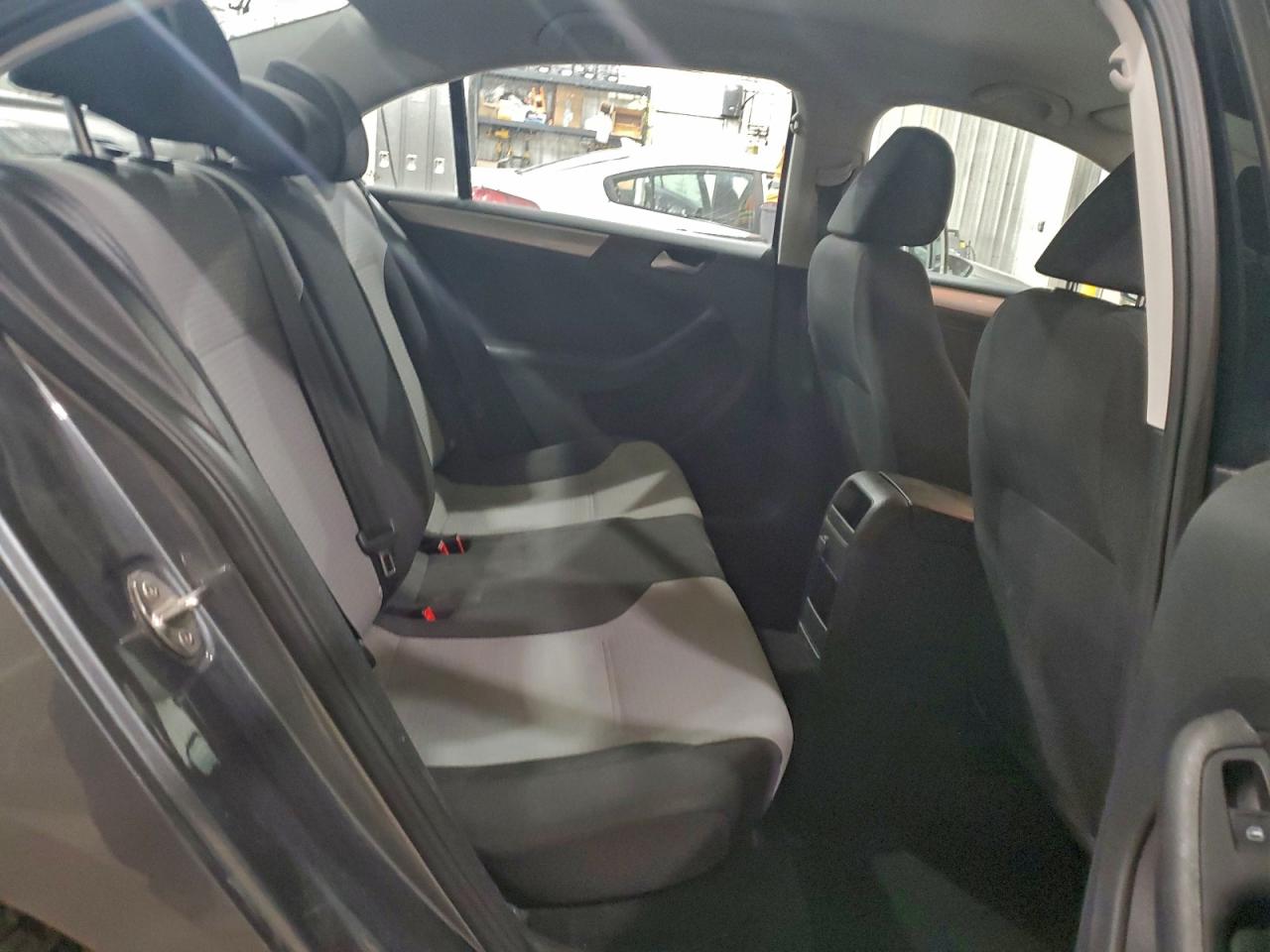 2017 VOLKSWAGEN JETTA S photo 19