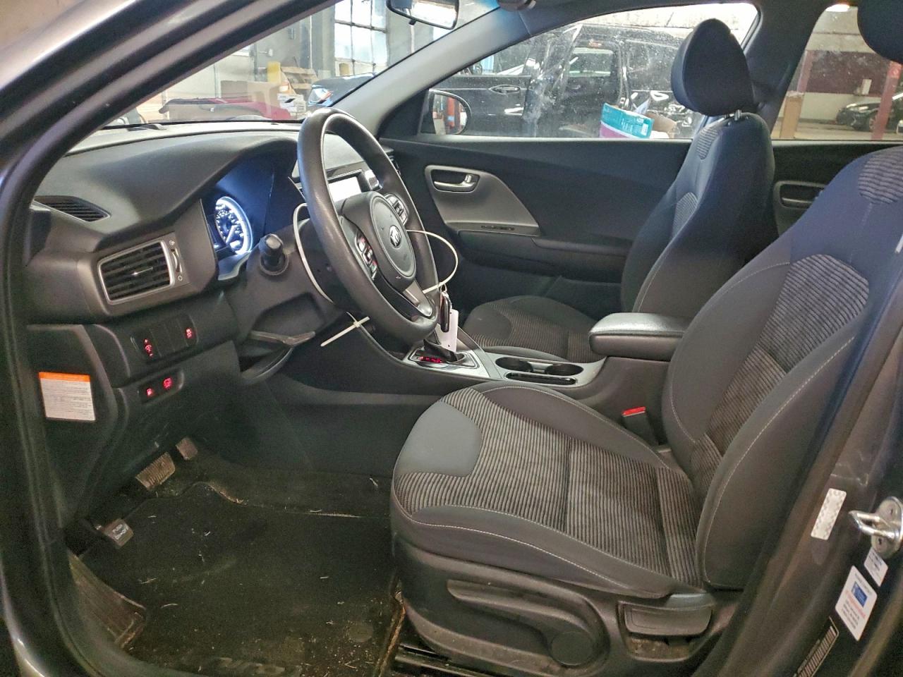 2017 KIA NIRO FE photo 7