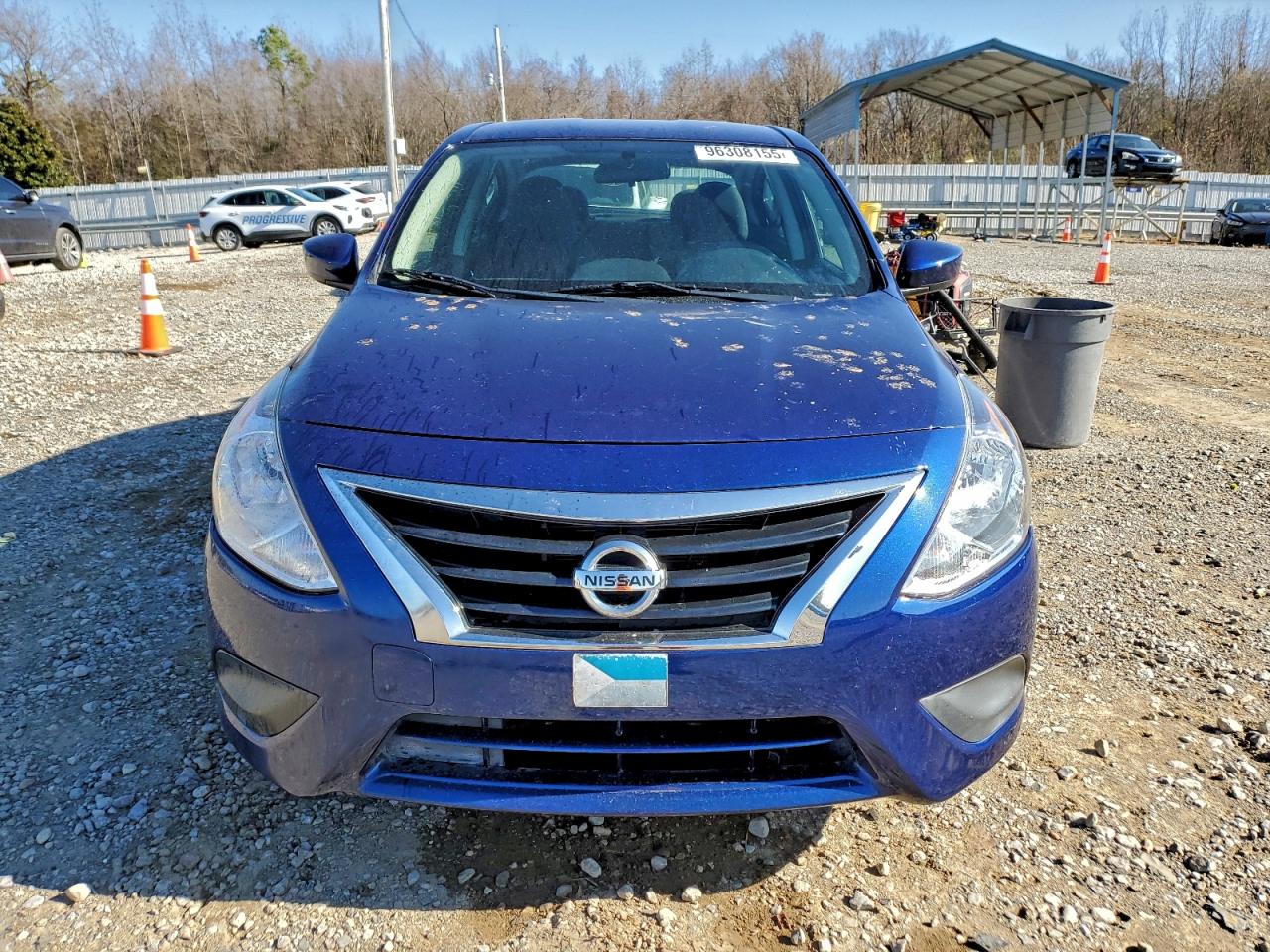 2019 NISSAN VERSA S photo 5