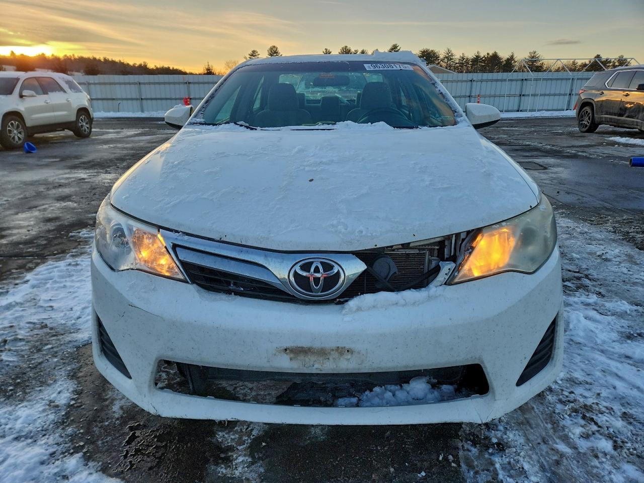 2013 TOYOTA CAMRY L photo 5