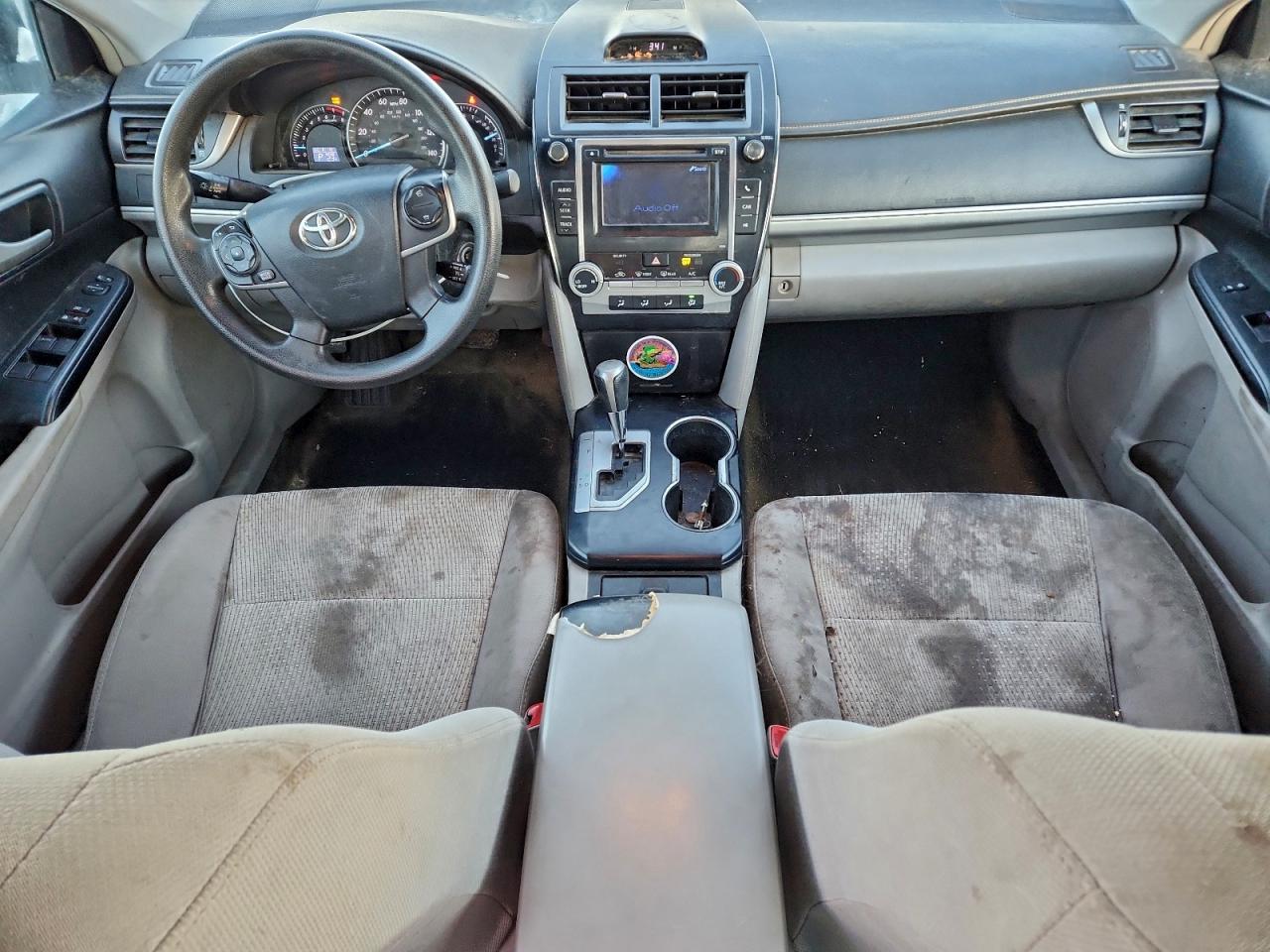 2013 TOYOTA CAMRY L photo 8