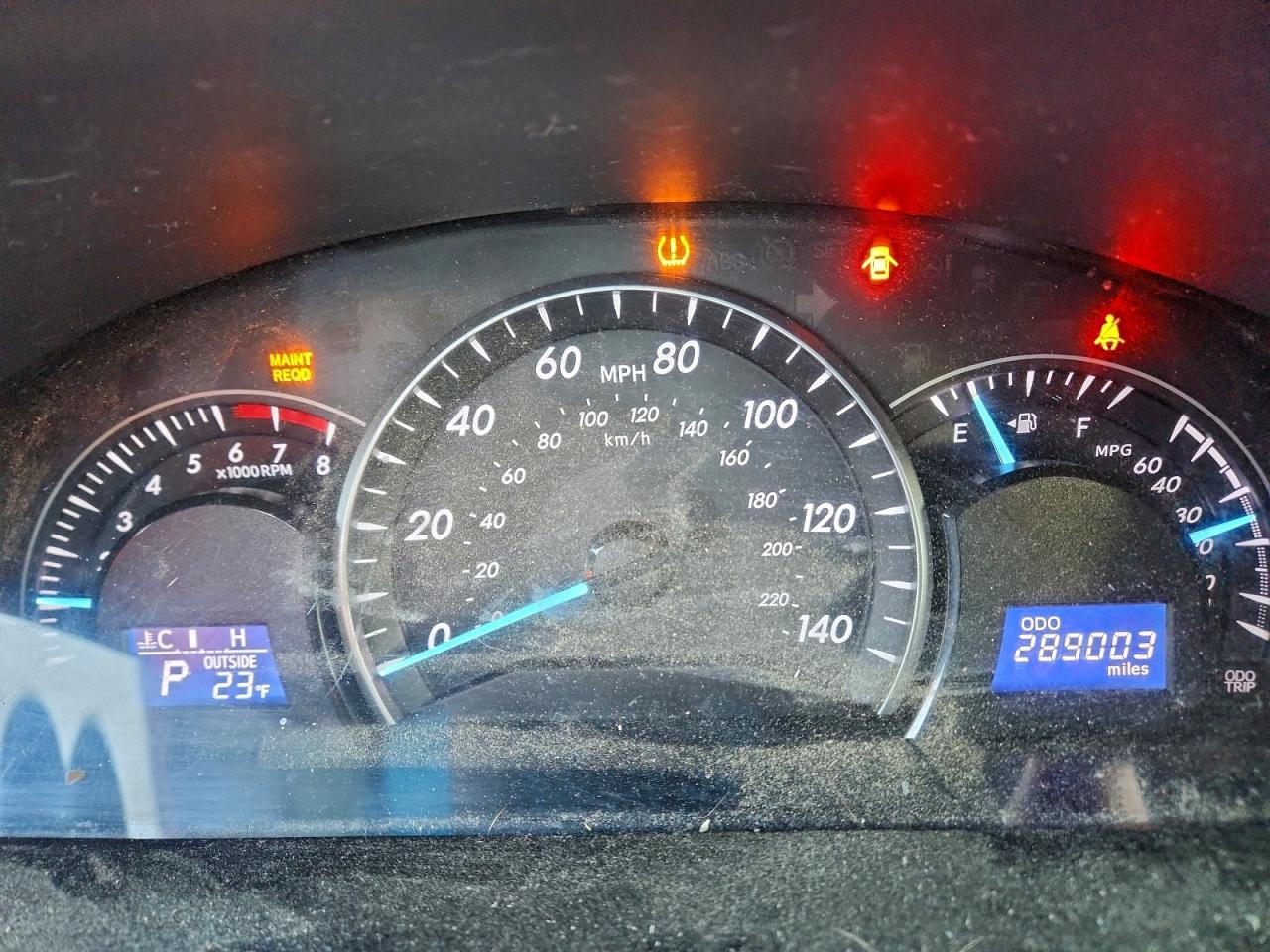2013 TOYOTA CAMRY L photo 9