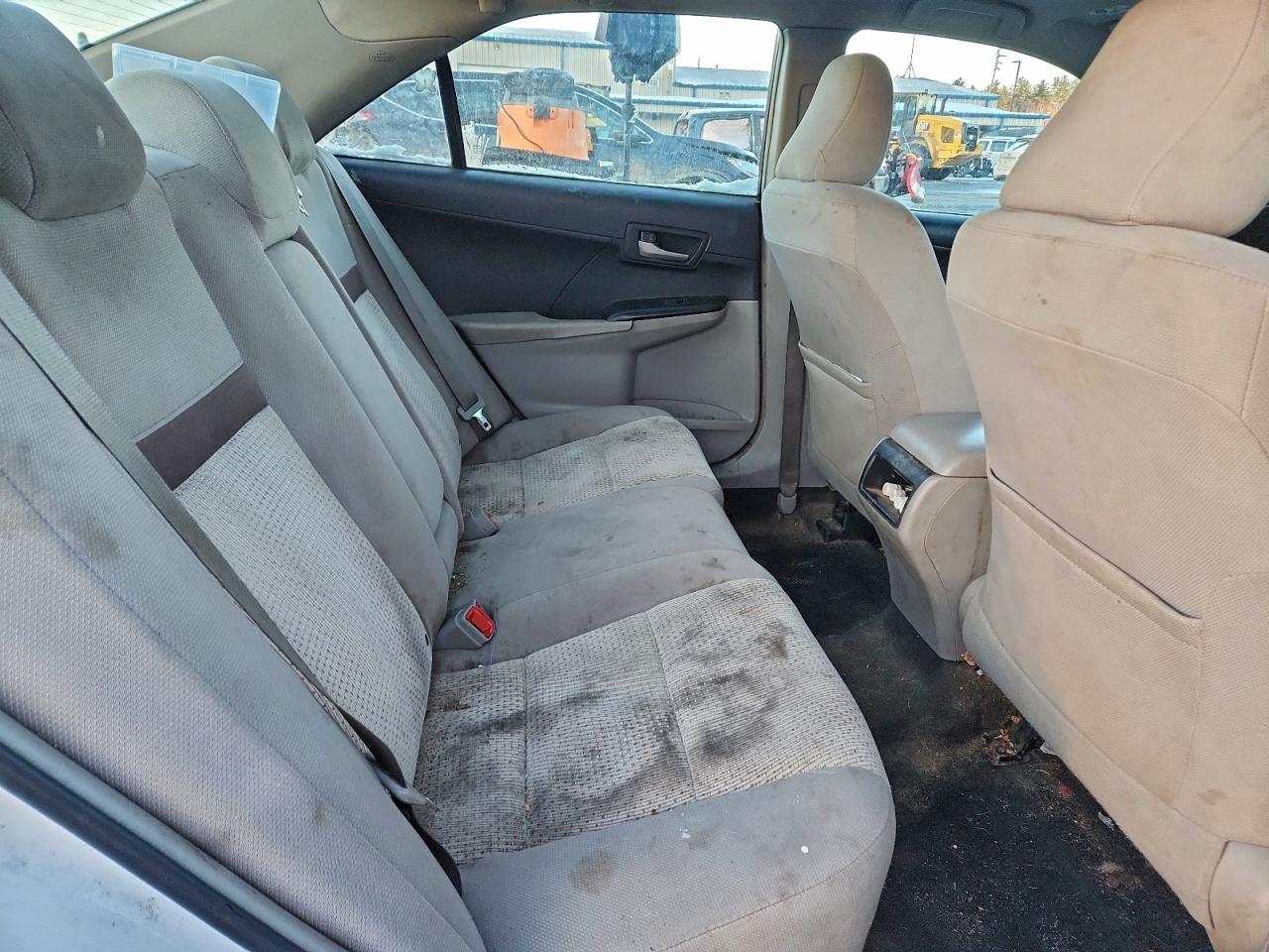 2013 TOYOTA CAMRY L photo 10