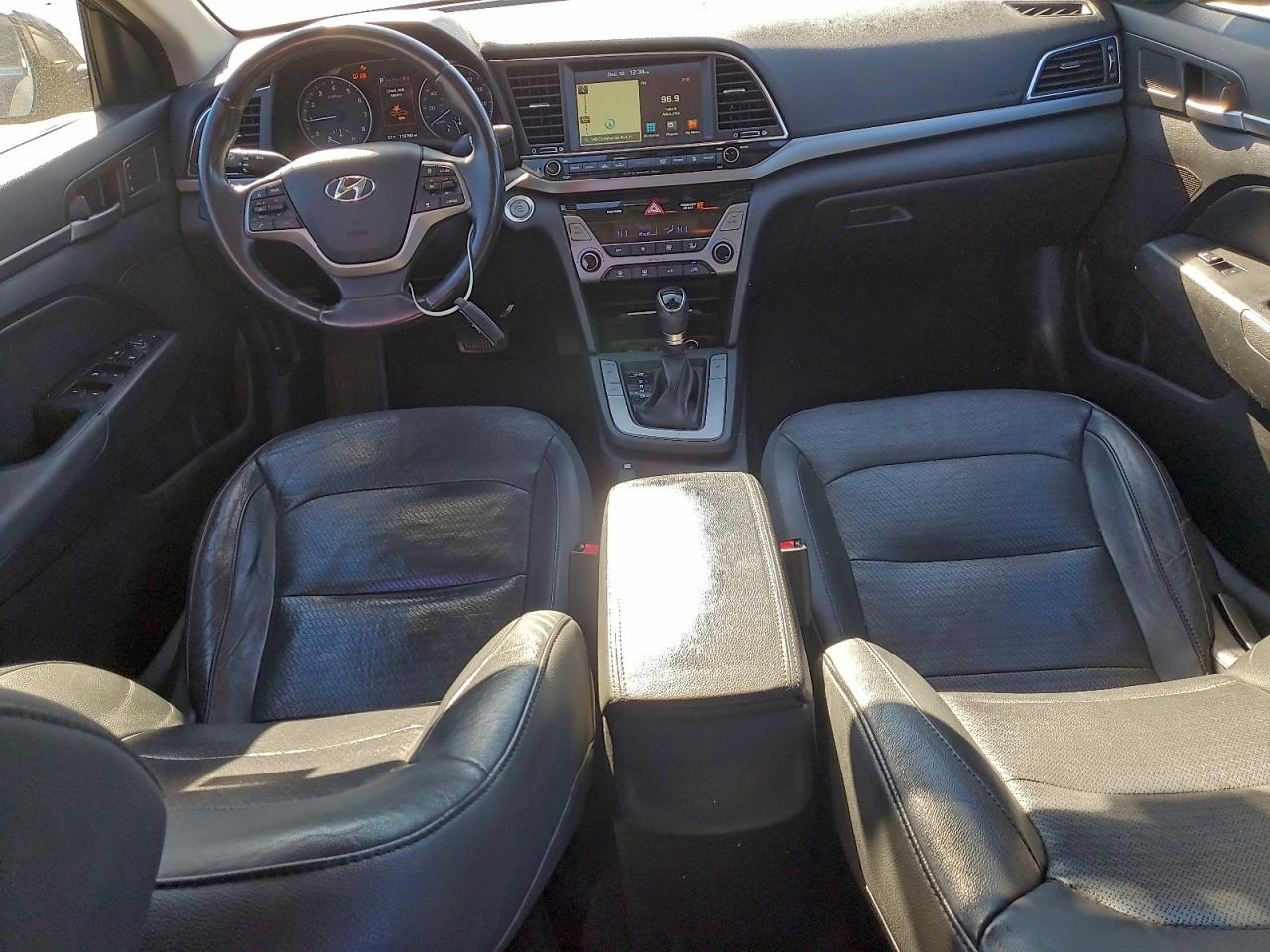 2018 HYUNDAI ELANTRA SEL photo 8