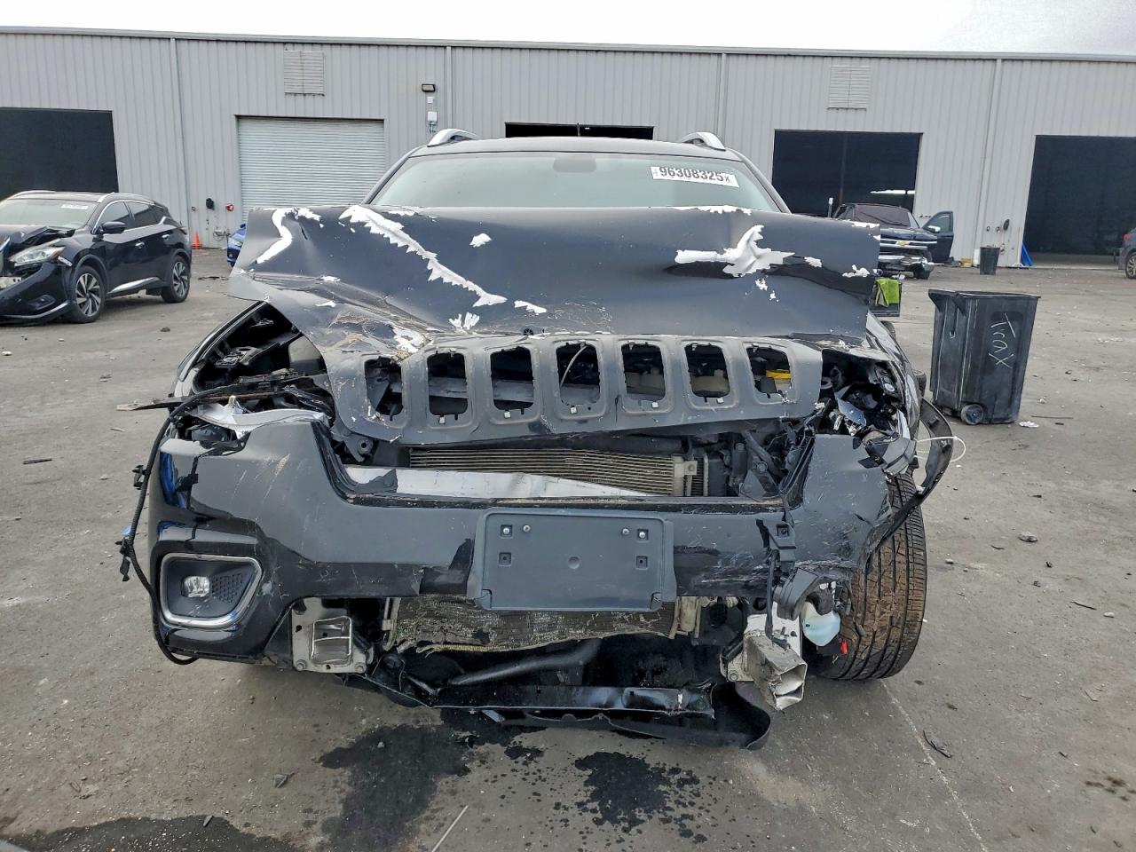 2019 JEEP CHEROKEE LIMITED photo 5