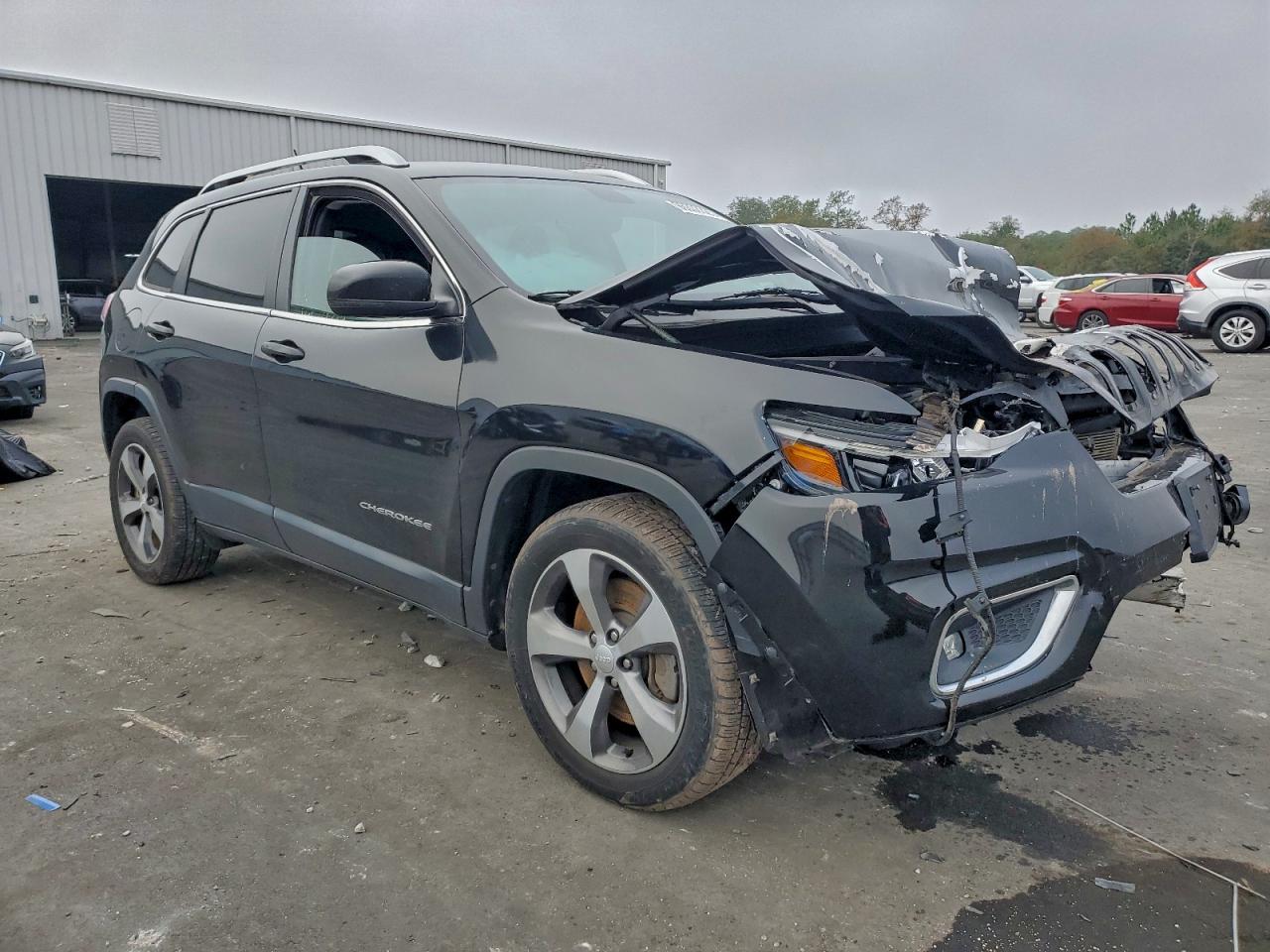 2019 JEEP CHEROKEE LIMITED photo 4