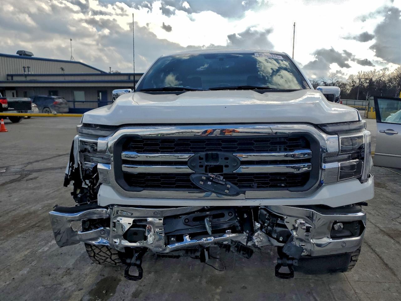 2025 FORD F150 LARIAT photo 5