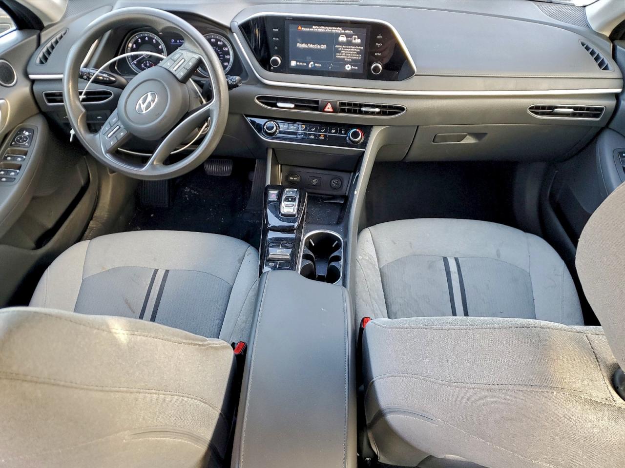 2020 HYUNDAI SONATA SE photo 8
