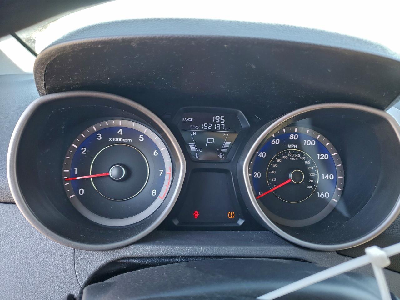 2013 HYUNDAI ELANTRA GLS photo 9